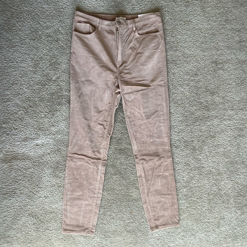 New with tags Loft high-waist skinny corduroy pants in size 33/16 Tall